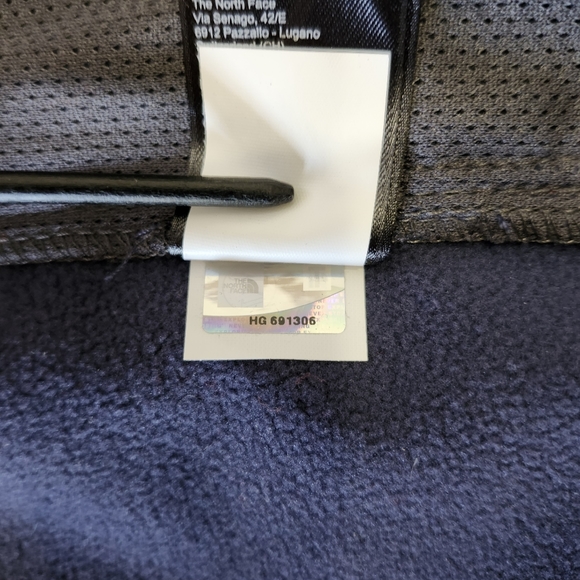 The North Face Black Apex Bionic Jacket Size Medium. - Picture 9 of 11